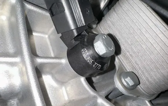 Audi Q2 - Detonation knock sensor 030906377D