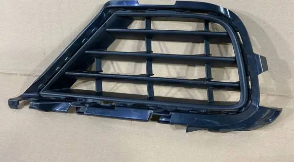 Volkswagen Touareg III Front bumper lower grill 7P6853666B