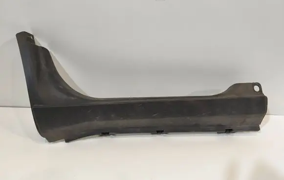 Iveco Daily 6th gen Side skirt front trim 5801521533