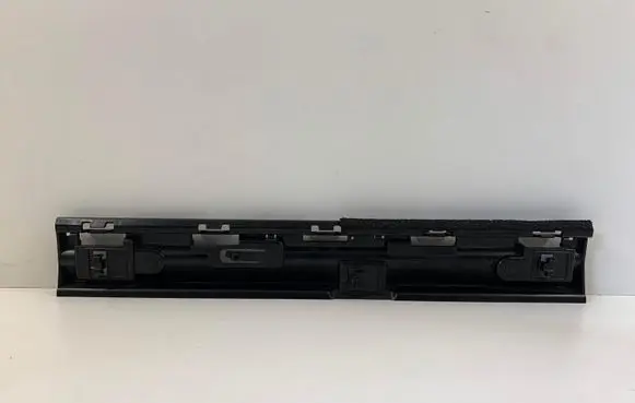 BMW X1 F48 F49 Sill supporting ledge 7332332