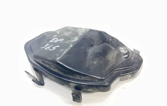 BMW 5 E60 E61 Headlight/headlamp dust cover 16451600