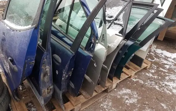 Fiat Stilo Rear door melynos