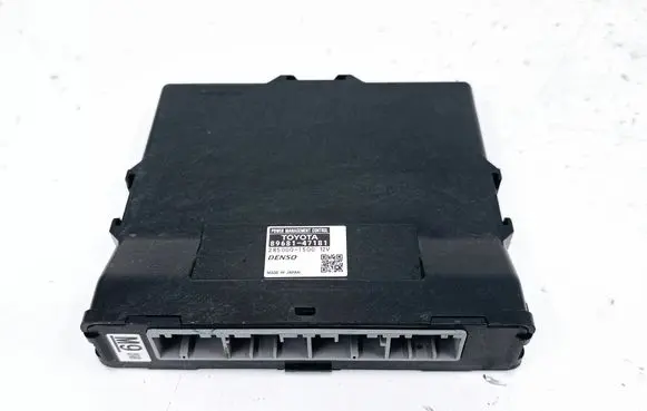 Toyota Prius+ (ZVW40) Power management control unit 8968147181 2850001500