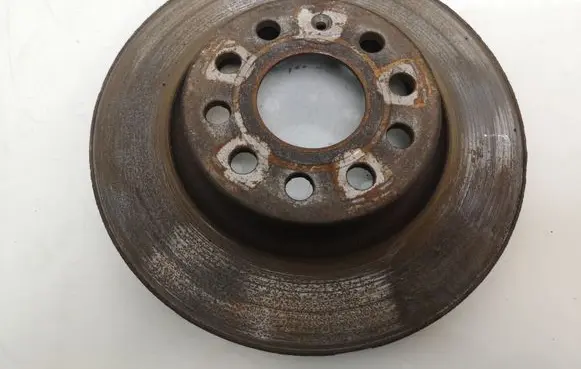 Volkswagen Jetta V Front brake disc