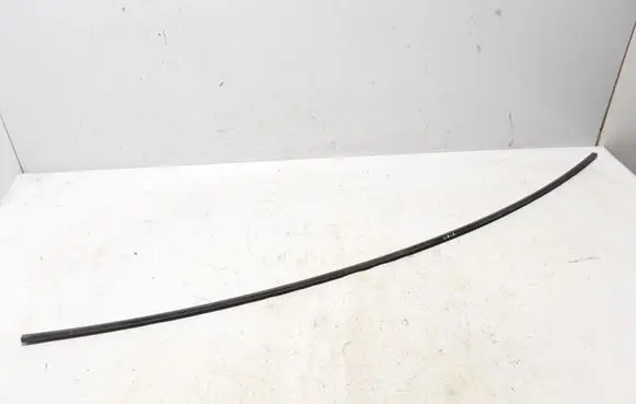 Mercedes-Benz GLA W156 X156 Rubber seal front coupe door window W176546800