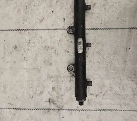Fuel main line pipe