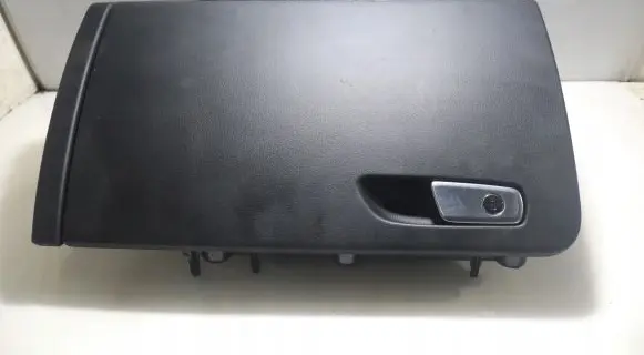 Audi Q5 SQ5 Glove box