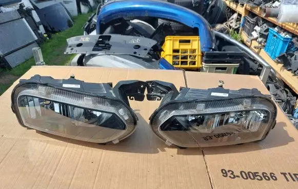 Dacia Spring Headlights/headlamps set 260101001R LN1002RR 1408211011