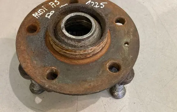 Audi A5 8T 8F Front wheel bearing hub 