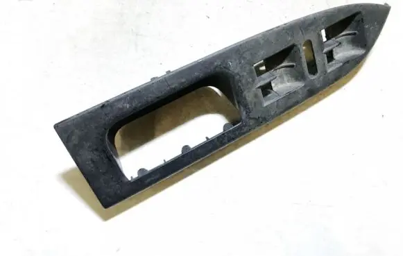 Volkswagen Touran I Front door window switch trim 1t1867371f