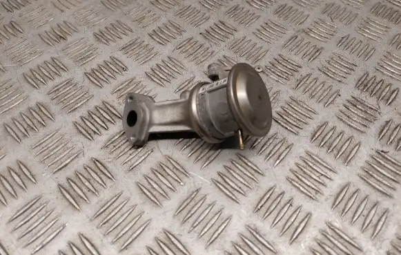 Audi Q7 4M EGR valve 06E131101M