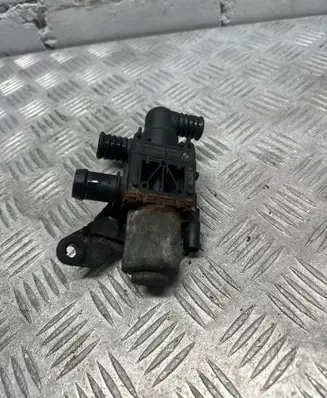 BMW X5 E70 Coolant heater control valve 6950257
