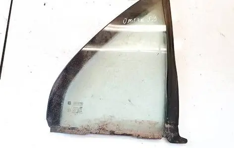 Opel Omega B1 Rear vent window glass DOT24M40AS2