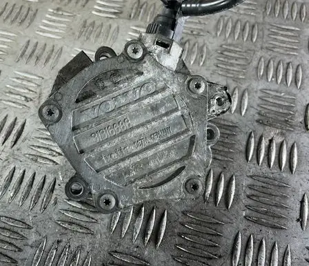 Volvo V60 Vacuum pump 31316688