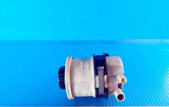 Renault Scenic I Power steering fluid tank/reservoir 7700840252