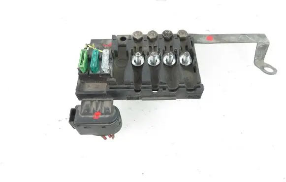 Volkswagen Golf IV Battery relay fuse 