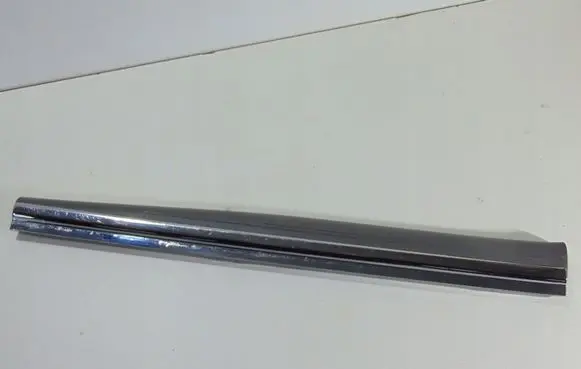Mercedes-Benz CLS C219 Front sill trim cover