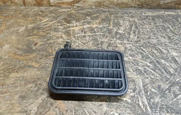 Mercedes-Benz S W140 Quarter panel pressure vent 14008300042