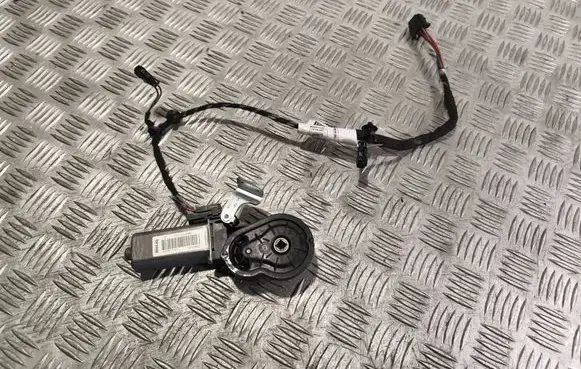 Volkswagen PASSAT B7 Seat adjustment motor 101352023 922173104 924117101
