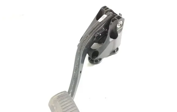 Jeep Grand Cherokee WL Brake pedal 68360646AA