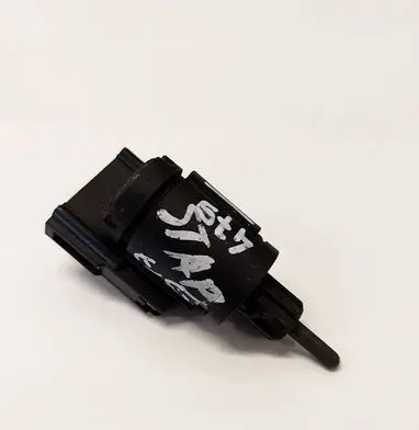 Volkswagen Phaeton Brake pedal sensor switch 3B0945511C
