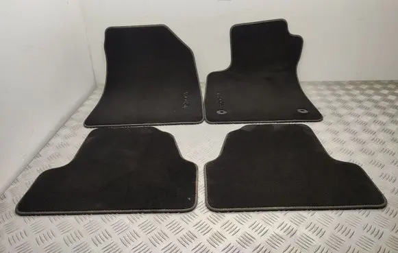 Opel Mokka X Car floor mat set 39026742