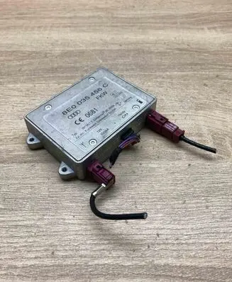 Audi A6 S6 C6 4F Antenna control unit 8E0035456C FKW