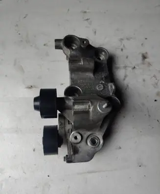 Renault Master III Generator/alternator bracket 117102273R