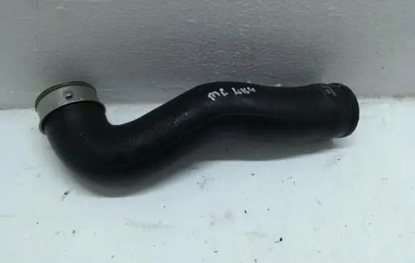 Mercedes-Benz ML W164 Intercooler hose/pipe A1645280382