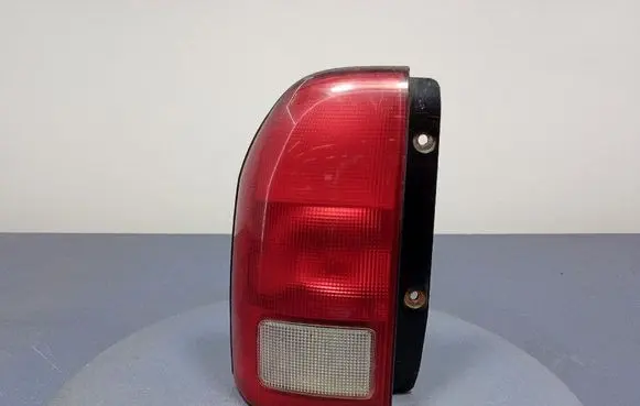 Suzuki Grand Vitara I Rear/tail lights 132-32080