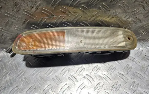Mazda 323 Front indicator light 21061703