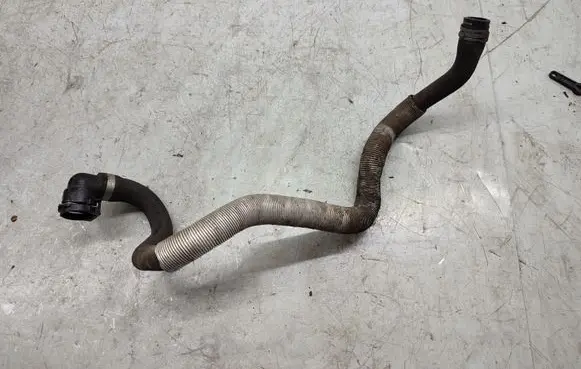 Opel Signum Engine coolant pipe/hose 9202124