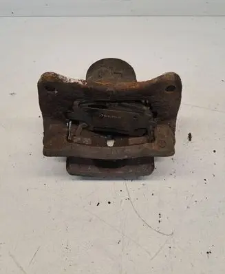 Toyota Prius (NHW20) Front brake caliper