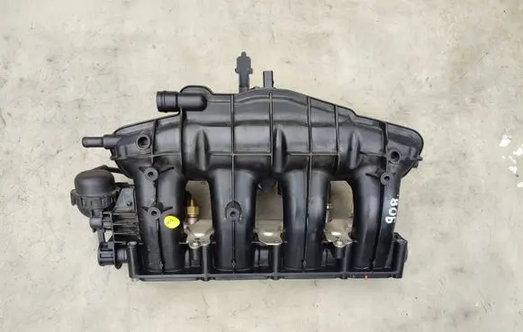 Volkswagen Jetta VI Intake manifold 06J133185BC 1019395S 06133