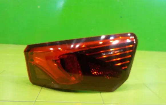 Toyota Avensis T270 Rear/tail lights XP260