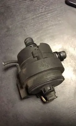 BMW 1 F20 F21 Electric auxiliary coolant/water pump 8605322