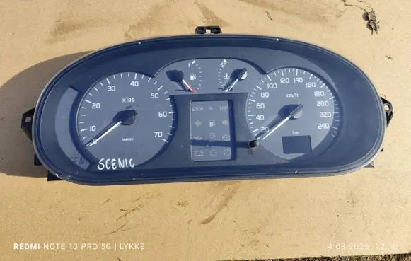 Renault Scenic I Speedometer (instrument cluster) 8200071811 170000km 501020250000