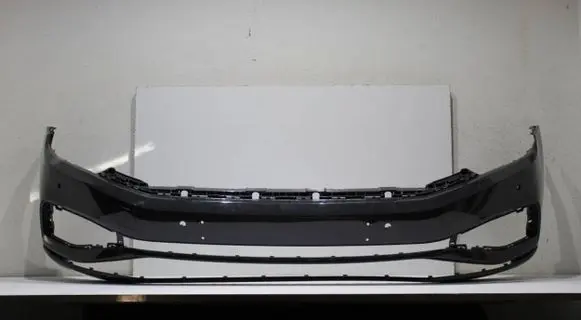 Volkswagen PASSAT B8 Front bumper 3G0807221E