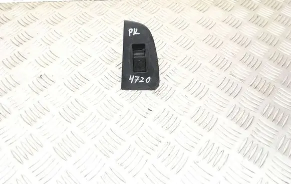 Toyota Avensis T250 Electric window control switch 7423205160 8656