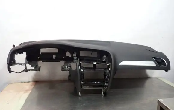 Audi A4 S4 B8 8K Dashboard 
