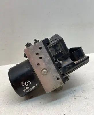 Skoda Fabia Mk1 (6Y) ABS Pump 6Q0614117E 0265800003 0265222006