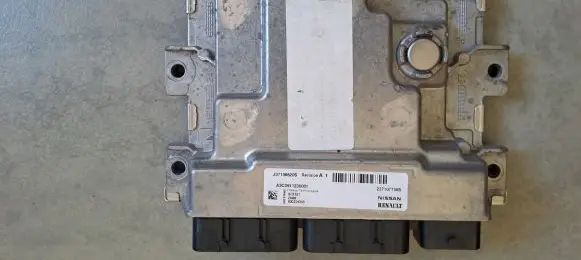 Renault Master III Engine control unit/module 237107756S 237106820S A3C0911230001