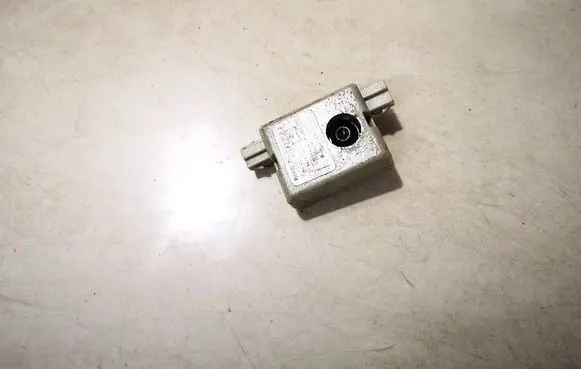 BMW 5 F10 F11 Antenna control unit 911826206 28213319