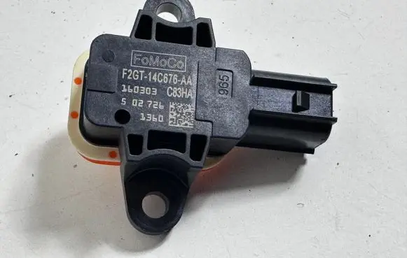 Ford Mondeo MK V Airbag deployment crash/impact sensor F2GT14C676AA