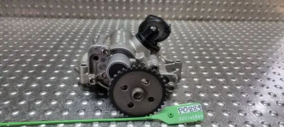 Volkswagen PASSAT B8 Oil pump S25145889 04E115109S