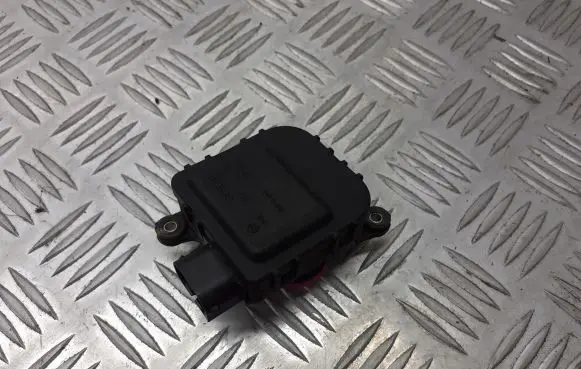 Audi A3 S3 8L A/C air flow flap actuator/motor 1J1907511C