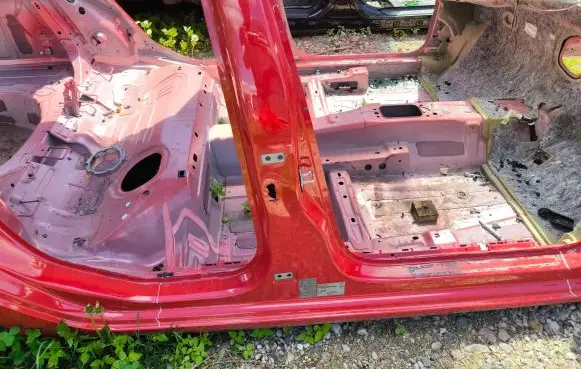 Audi A1 Pillar (middle) 