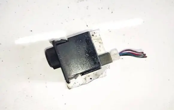 Nissan Almera Tino Headlight level height control switch