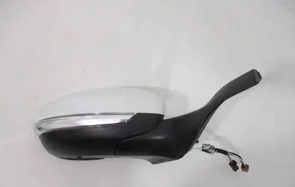 Peugeot 2008 I Front door electric wing mirror 11PIN