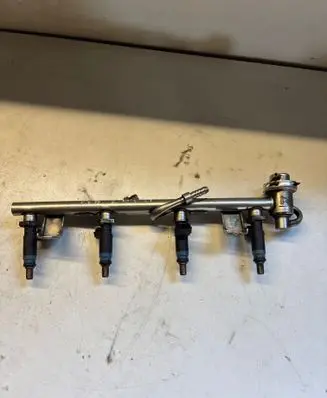 Audi A4 S4 B6 8E 8H Fuel injector 06B133551K 1102A01865